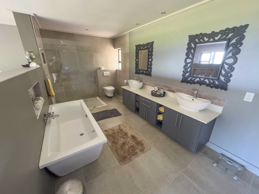 3 Bedroom Property for Sale in Mossel Bay Central Western Cape